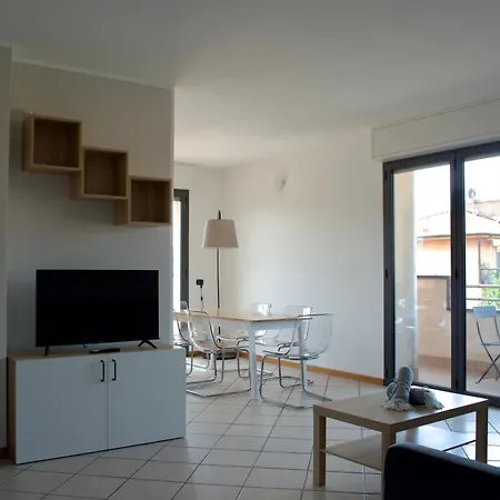 Apartment Grand - Elegant 3